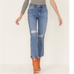 Wrangler Blue Distressed Ankle Crop Jeans